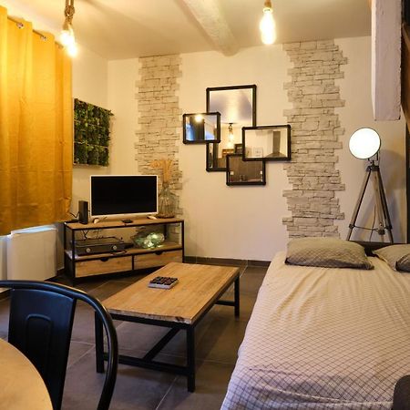 Melina - Jacuzzi - Maison Avec Cour Climatisee Proche Cite Medieval Carcassone Exterior photo