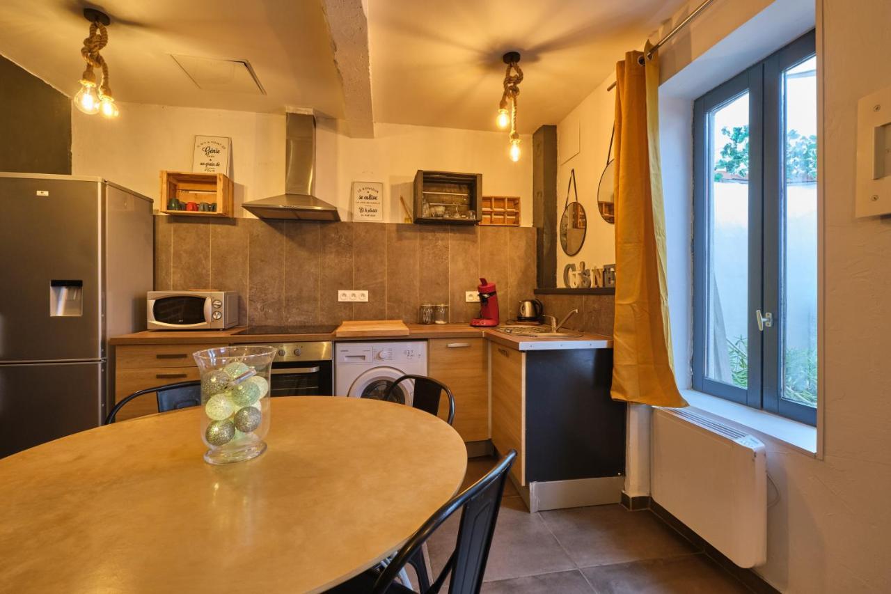 Melina - Jacuzzi - Maison Avec Cour Climatisee Proche Cite Medieval Carcassone Exterior photo